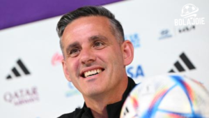 John Herdman melatih Timnas Indonesia dengan dua target pemain Eropa baru incarannya, Robin Mirisola dan Lyfe Oldenstam, untuk persiapan FIFA Series 2026.